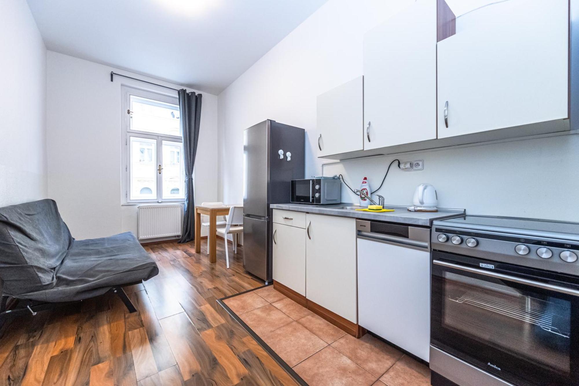 Apartments Kamenicka 23 Prague Exterior photo