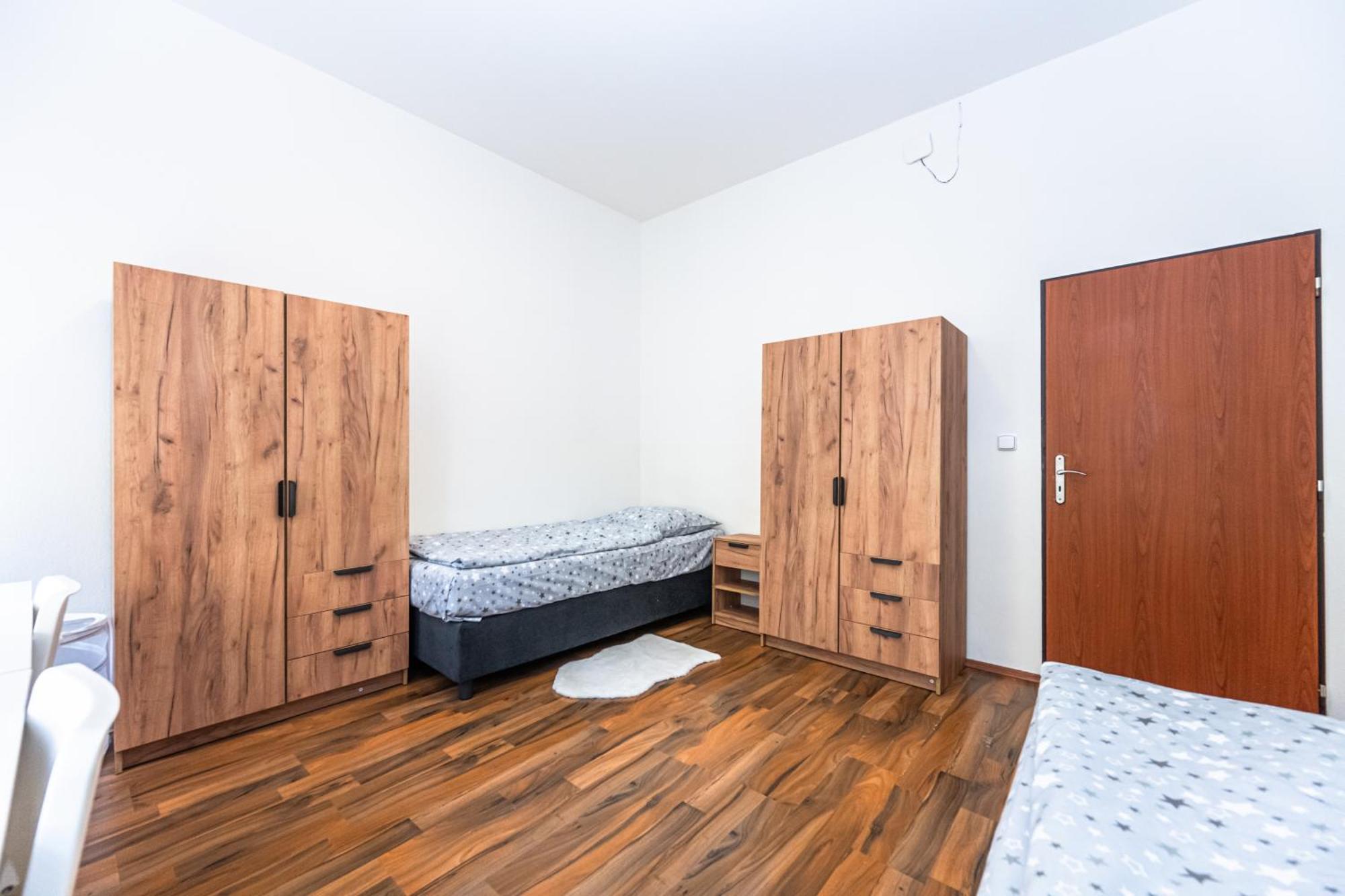 Apartments Kamenicka 23 Prague Exterior photo